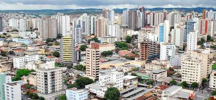 Idosos que vivem em lares na cidade foram negligenciados pela família