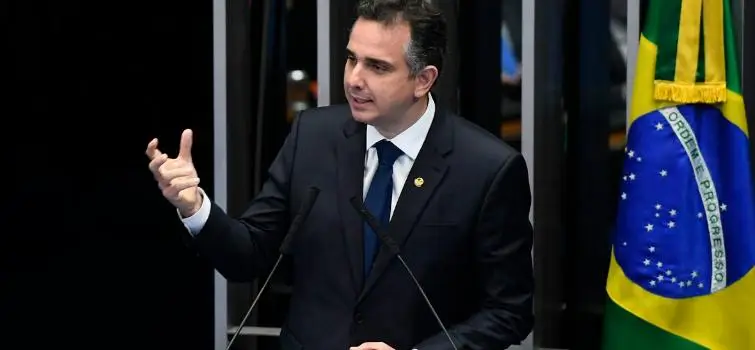 Há leis suficientes para punir responsáveis por incêndios, diz Pacheco