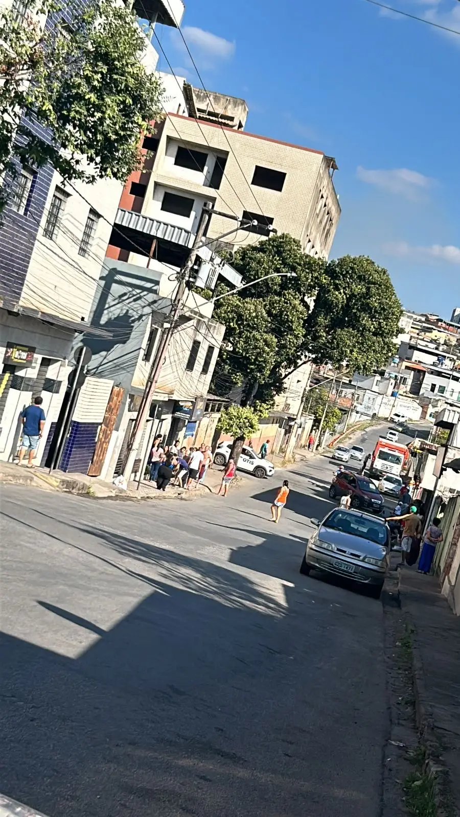 Homem é assassinado no bairro Niterói, na tarde de hoje