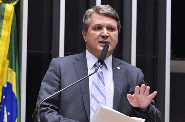 Jaime Martins desiste de pré-candidatura a prefeito