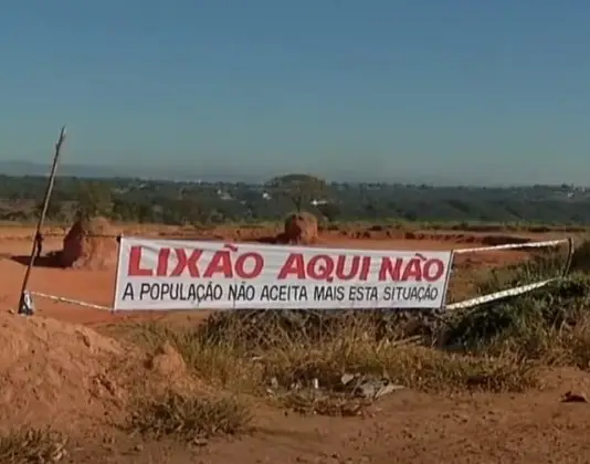 Preciso do emprego para sustentar meu filho, diz motorista afastado