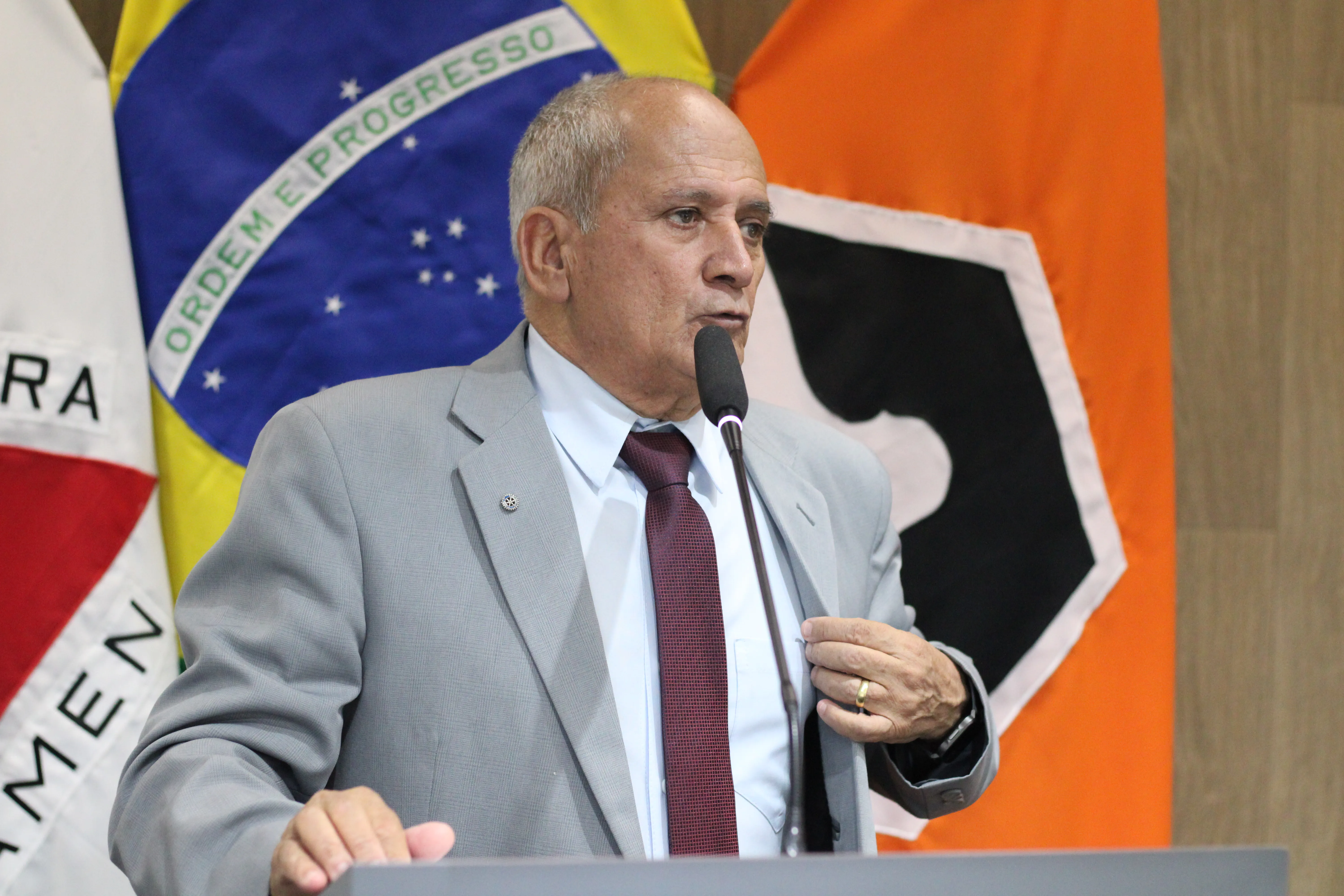 Vereador pretende processar a Câmara após resultado de CPI
