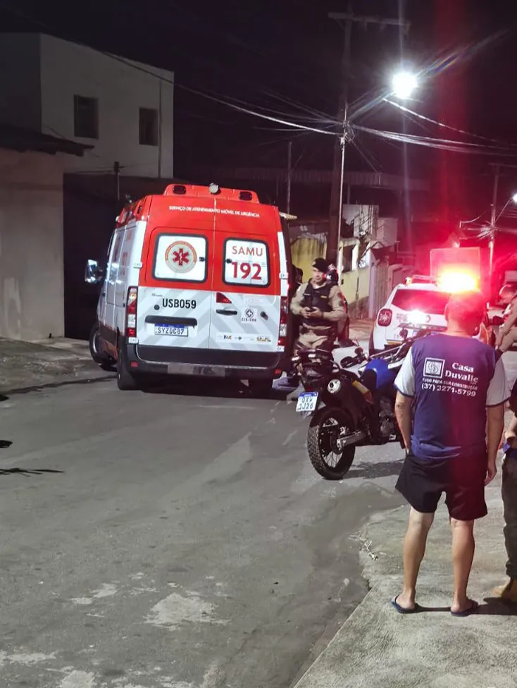 Homem leva machadada e fica ferido em Pitangui