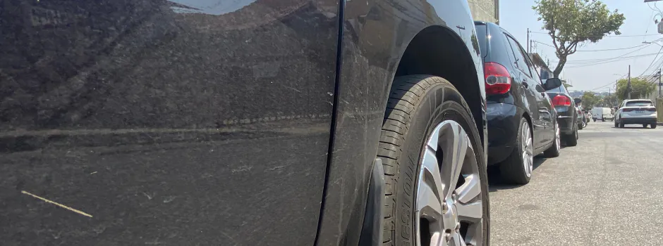 Licenciamento para veículos com placas finais 4,5 e 6 começa a ser exigido