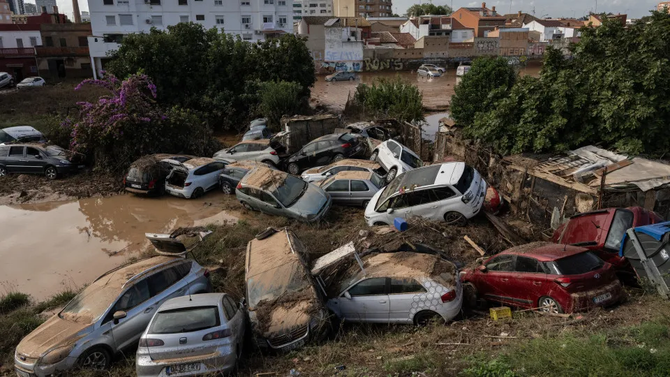 211 é o número de mortos em enchente na Espanha