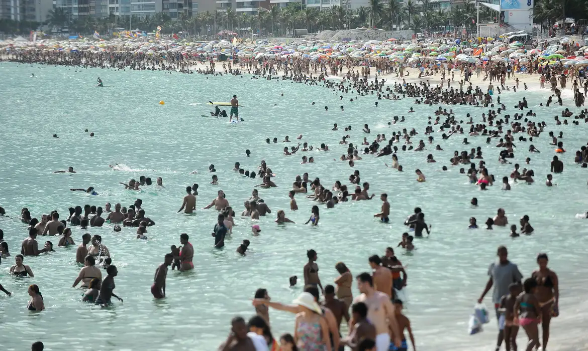 Início do verão traz previsão de menos chuvas no Brasil