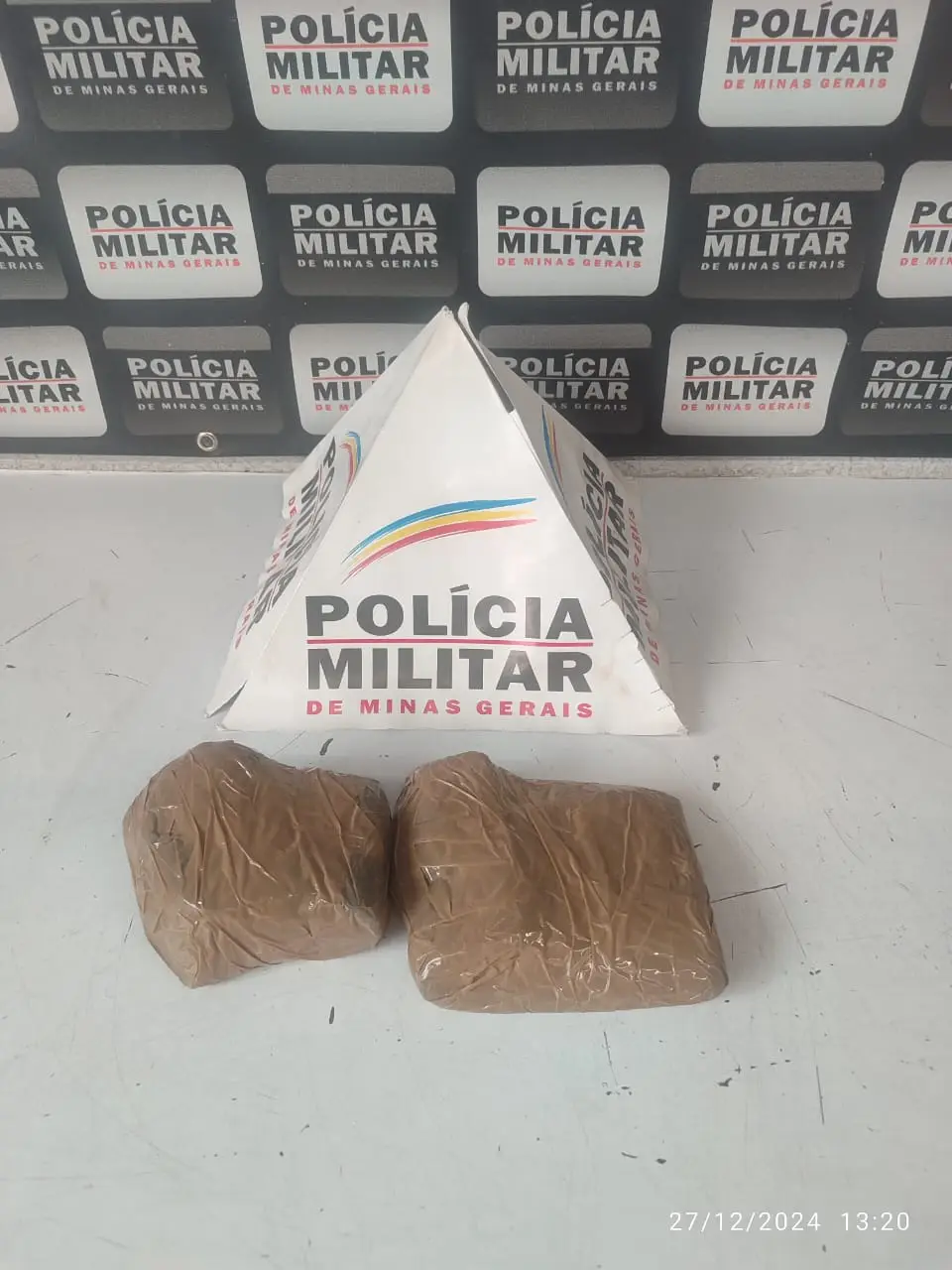 Polícia encontra crack enterrado no bairro Elizabeth Nogueira, em Divinópolis