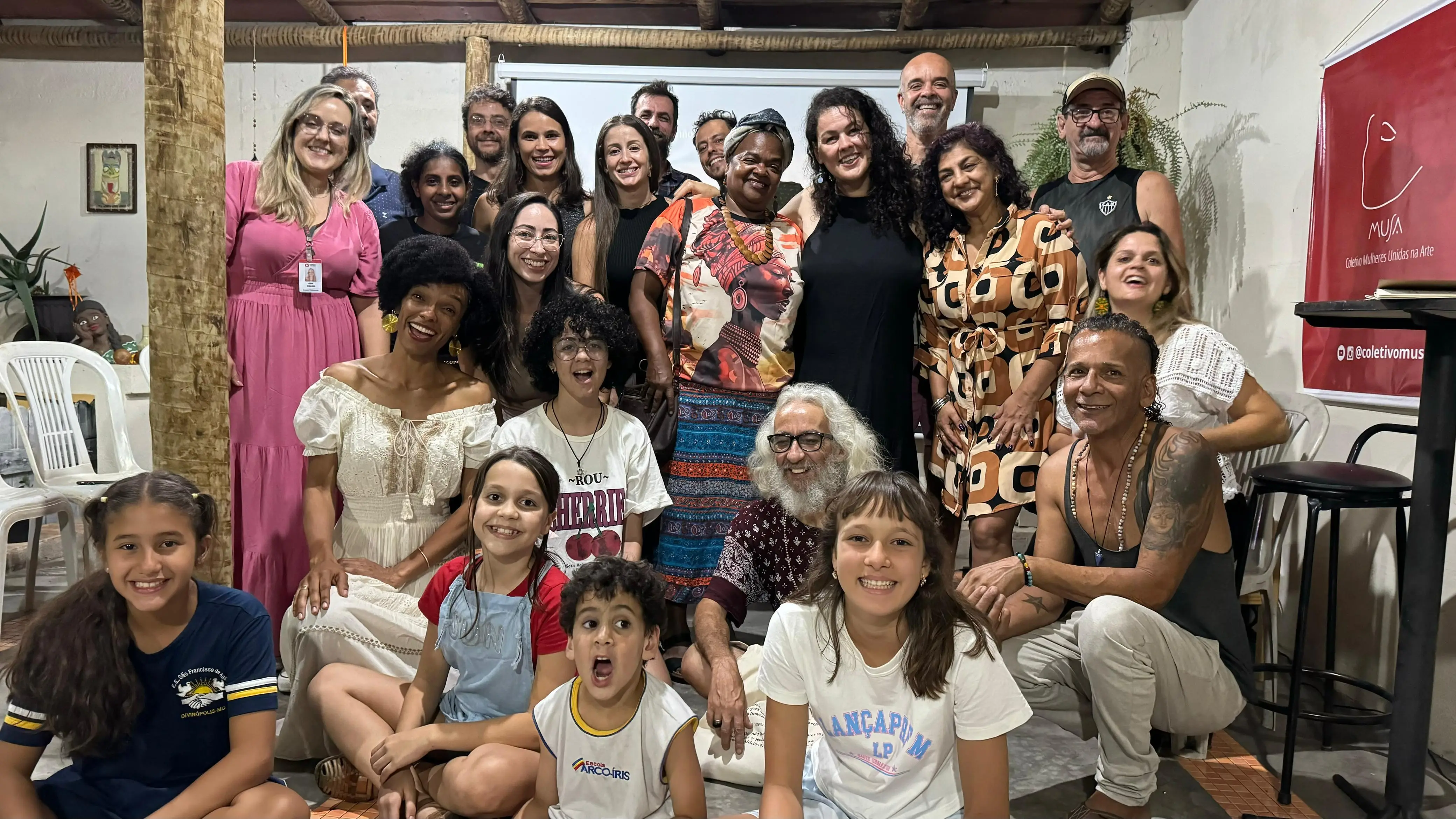 Sábado tem espetáculo infantil no Teatro Hamilton Costa
