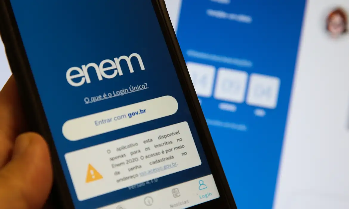 Enem 2024: Apenas 12 alunos conseguem nota 1000 na redação
