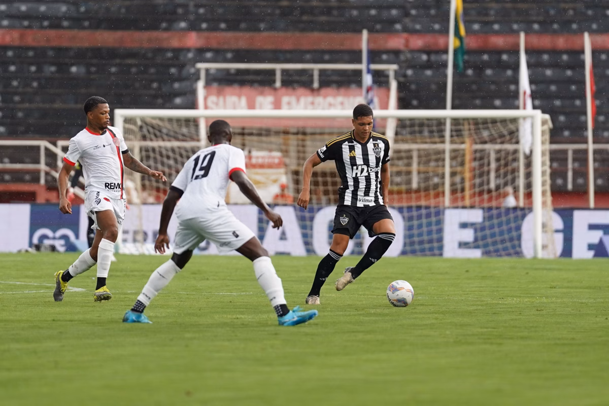 Com um a menos, Galo arranca empate com o Pouso Alegre