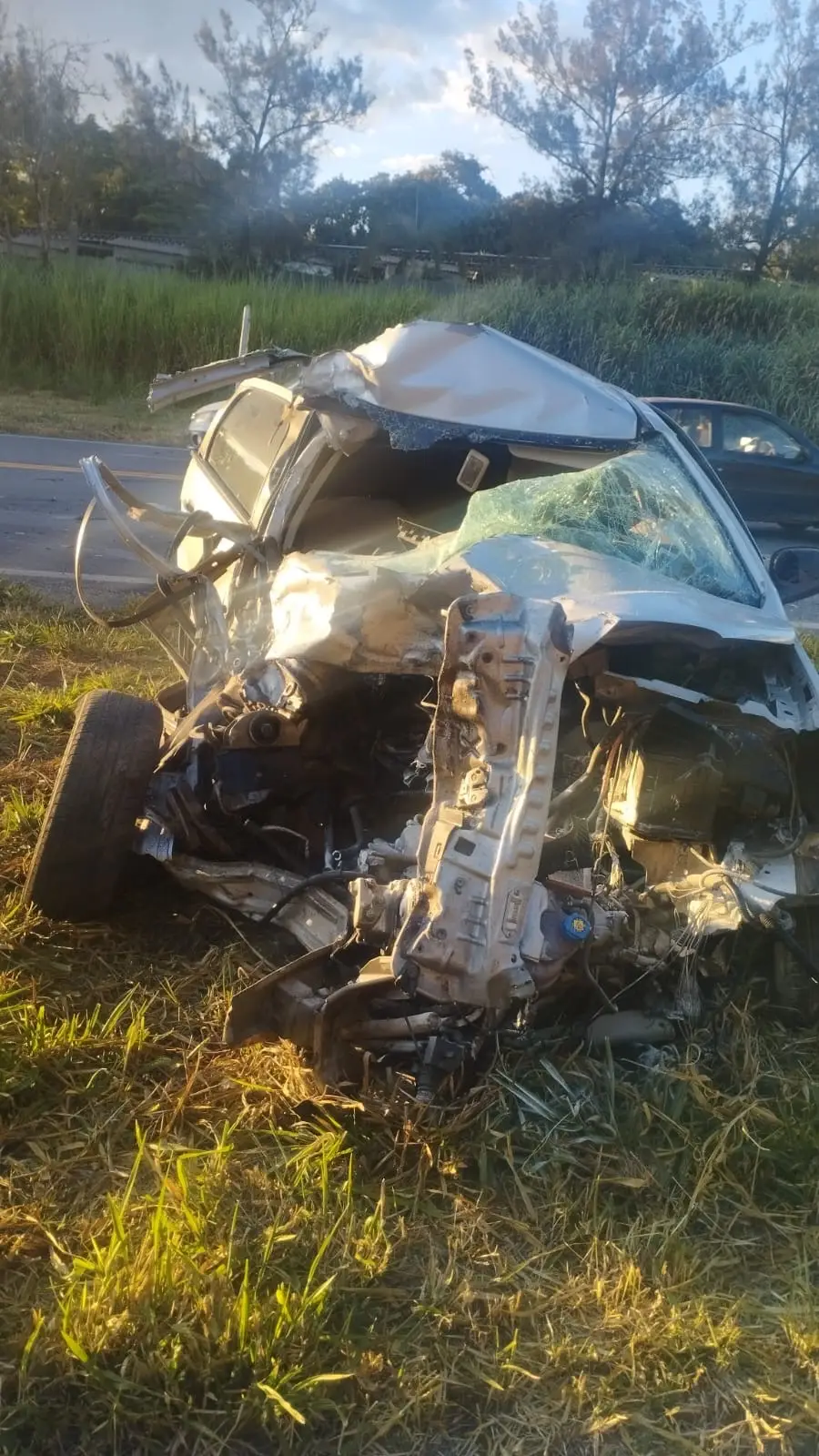 Acidente na MG-050 deixa motorista ferido em Divinópolis