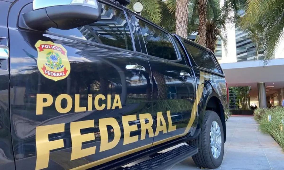 Ex-diretor de faculdade é preso no Triângulo Mineiro suspeito de emitir diplomas falsos