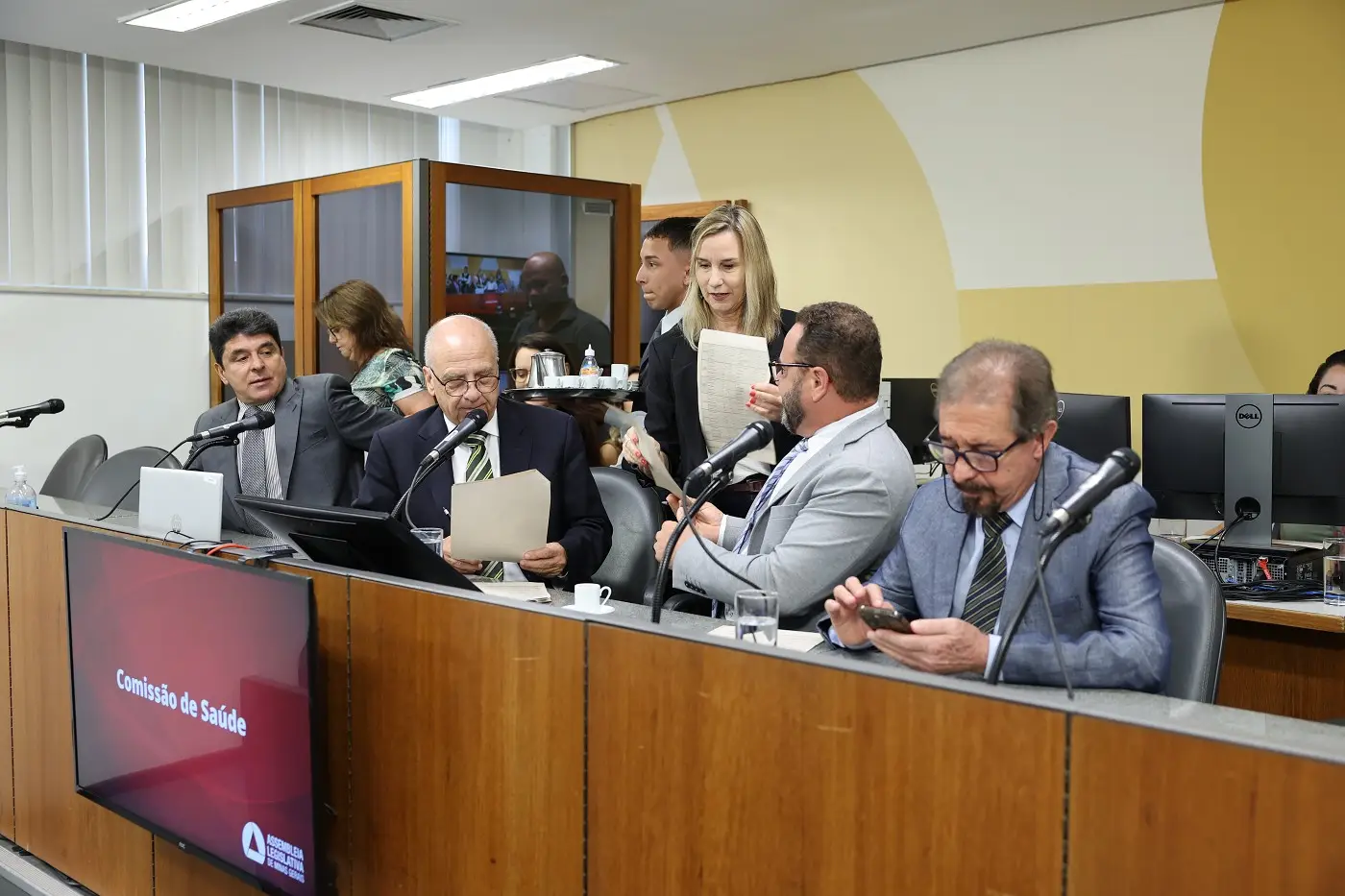 PL que prevê identificação de pacientes autistas em hospitais avança na Assembleia Legislativa