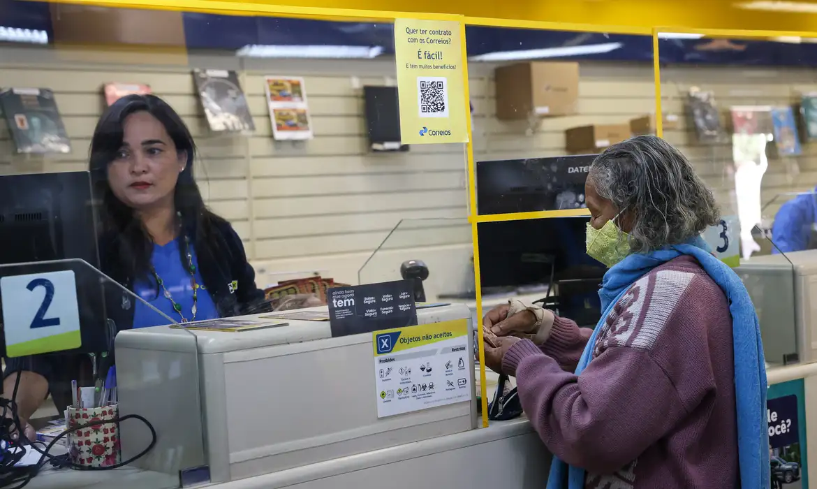 Correios iniciam atendimentos a vítimas da fraude no INSS