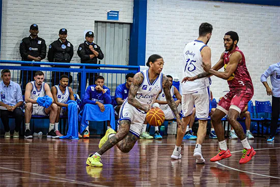 Cruzeiro Basquete fica a uma vitória do título da Liga Ouro