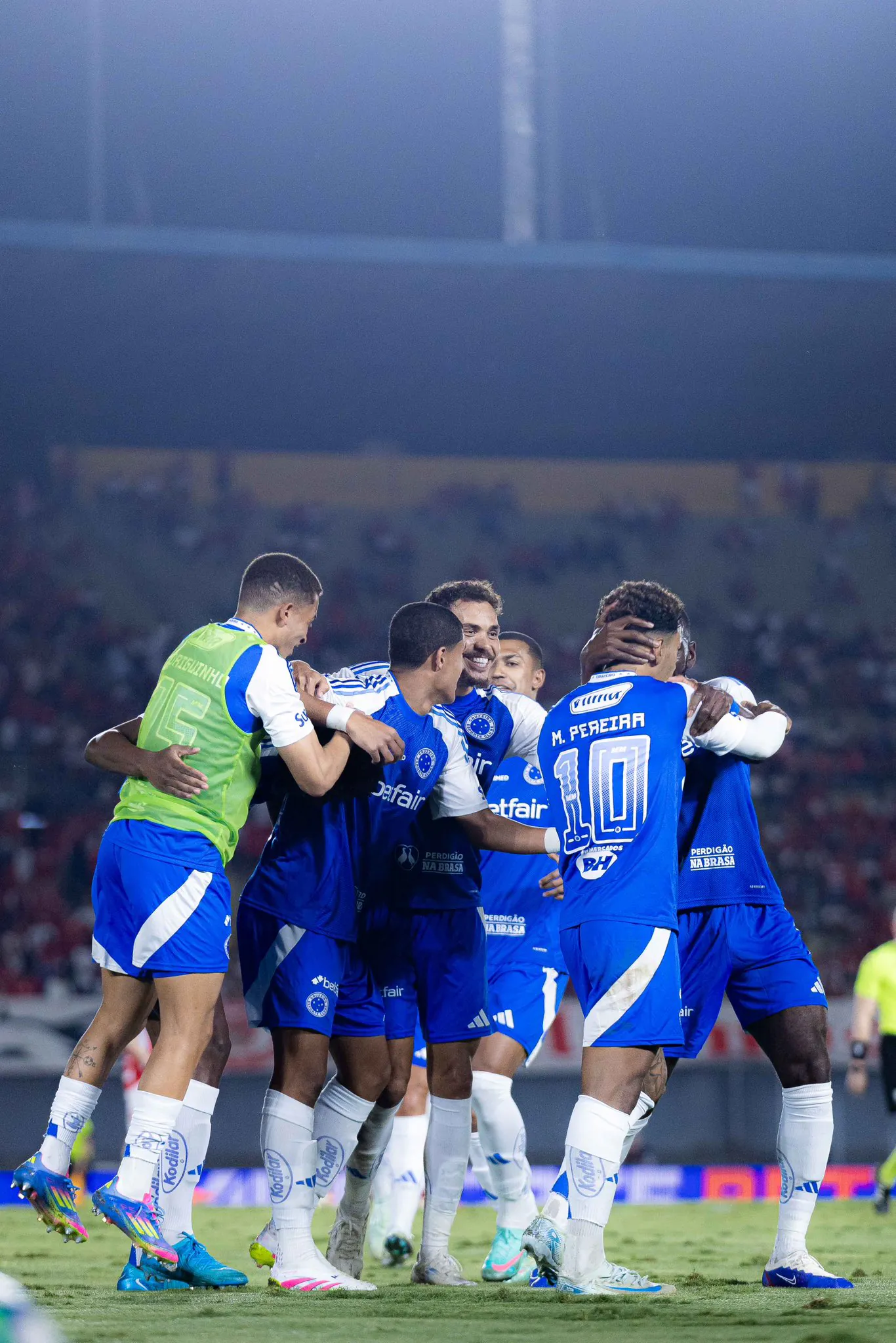 Cruzeiro e Fortaleza se enfrentam hoje pelo Brasileirão