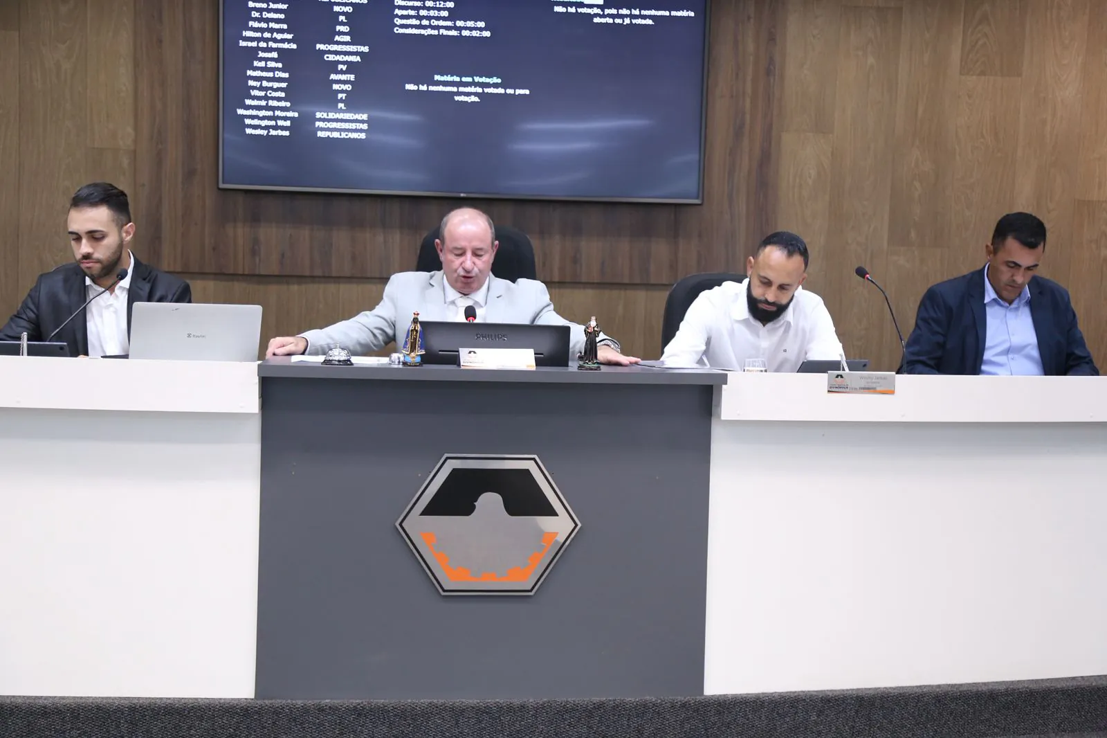 Câmara aprova licença-maternidade de 120 dias para vereadoras