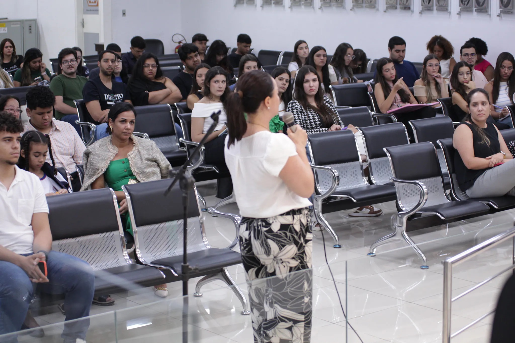 Câmara de Divinópolis reforça debate popular com realização de audiências públicas
