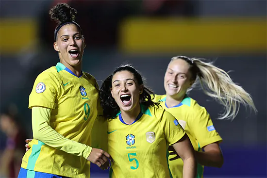Brasil derrota a Venezuela em estreia na Copa América