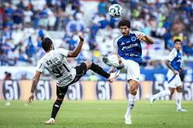 Cruzeiro perde para o Ceará em casa no Brasileirão