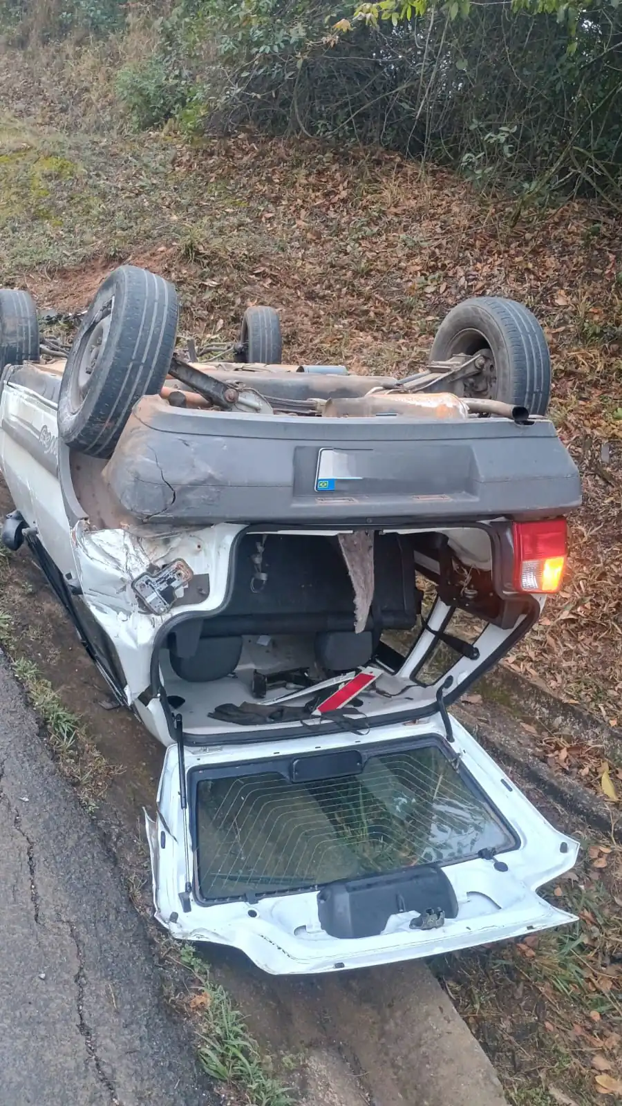 Colisão entre múltiplos veículos é registrada na MG-050 em Piumhi