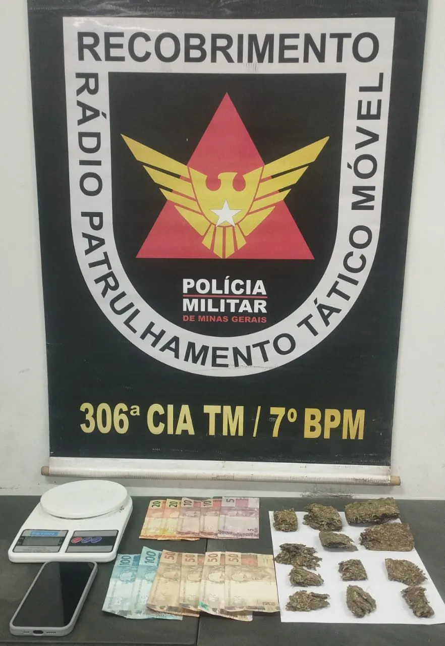 PM prende dupla por tráfico de drogas e apreende entorpecentes e dinheiro em Bom Despacho