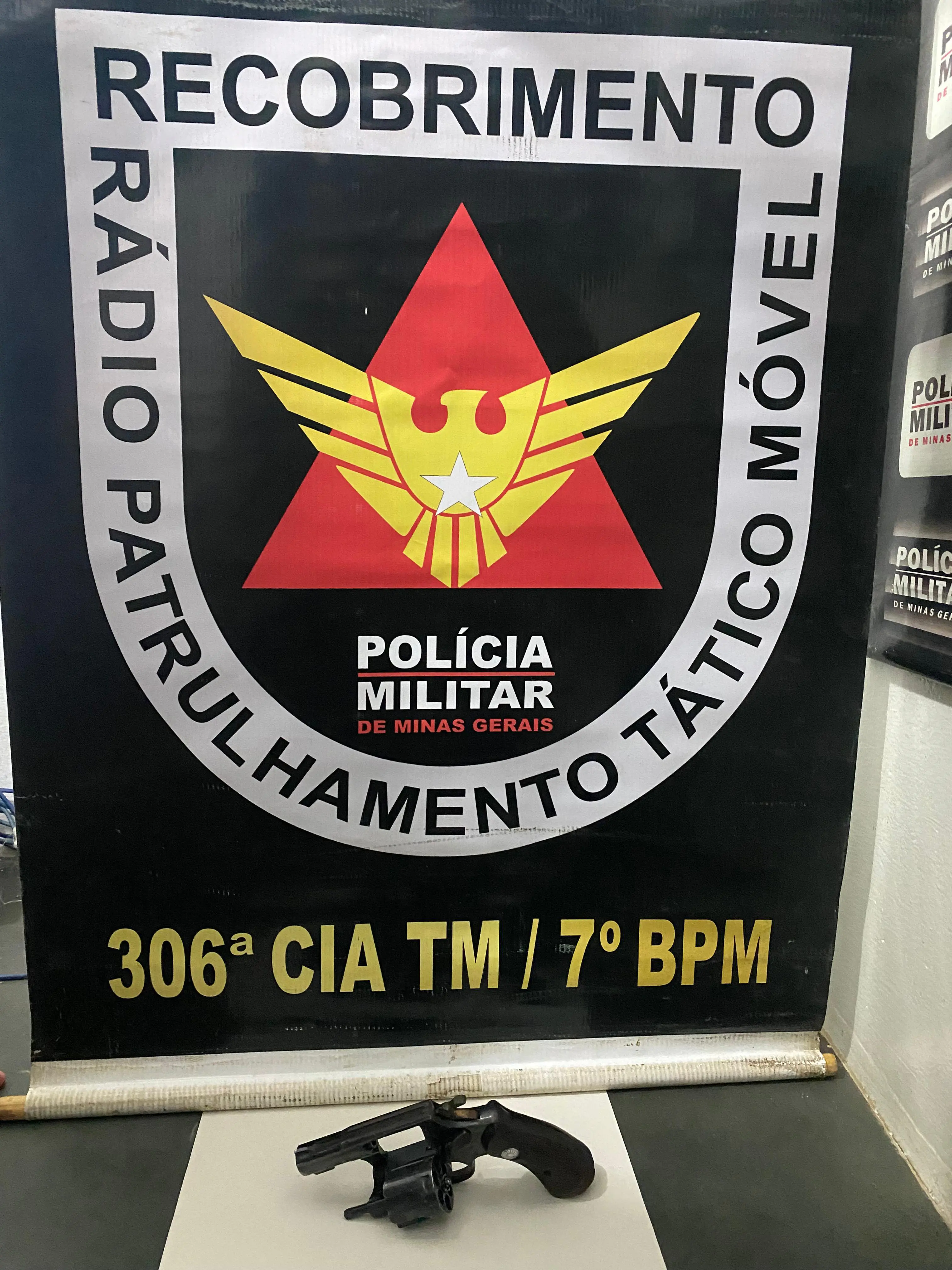 Polícia Militar prende autor por posse ilegal de arma de fogo Bom Despacho