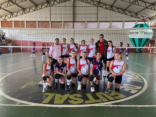 Sub-15 do Estrela avança de fase na Liga Centro-Oeste de Vôlei