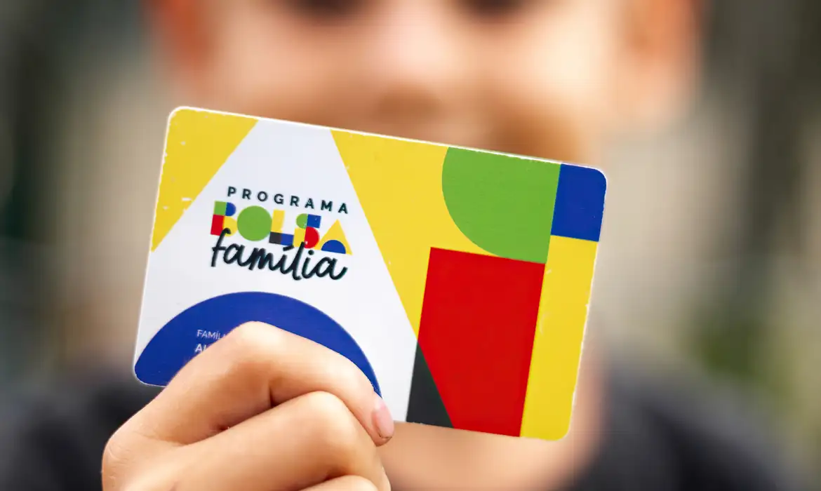 Com mais de 9 mil beneficiários, Divinópolis cria comissões para acompanhar o Bolsa Família