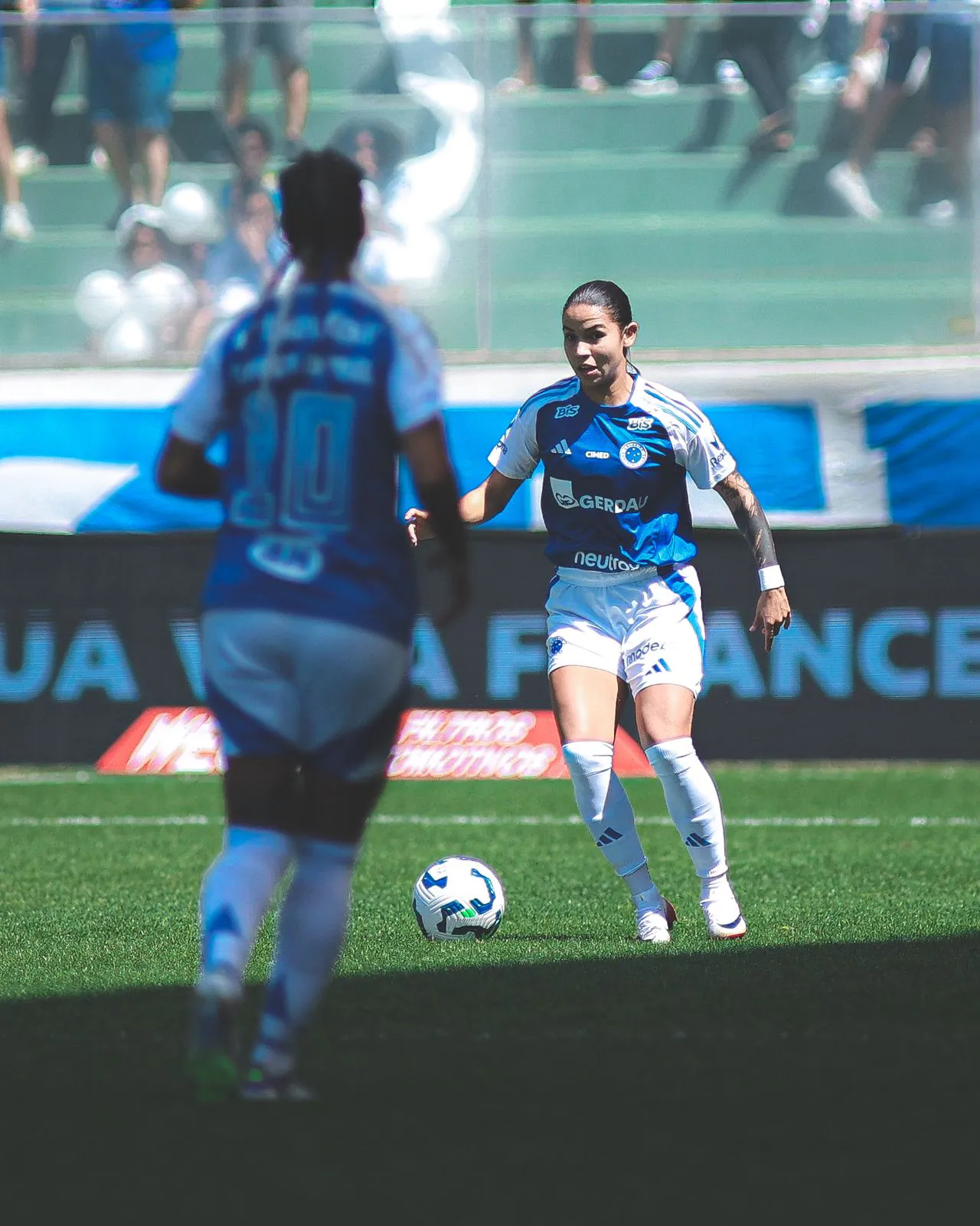 Com recorde de público, Cruzeiro empata com Corinthians e mantém decisão do Brasileirão Feminino em aberto