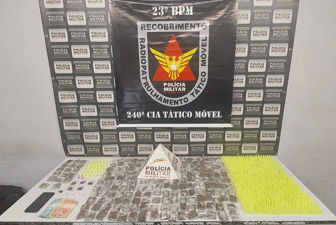 PM apreende mais de mil pinos de cocaína em Divinópolis