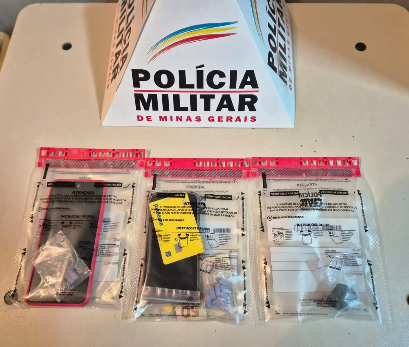 Polícia Militar prende três homens e apreende drogas em Formiga