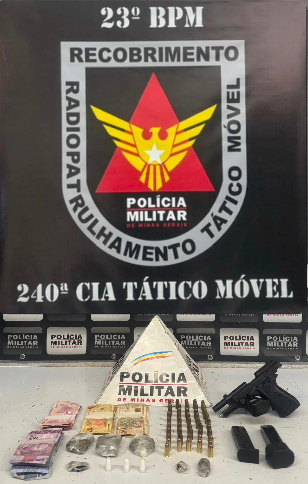 PM prende homem por tráfico "delivery" e apreende pistola .380 com munições em Divinópolis