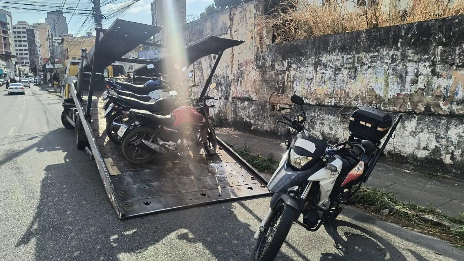 PM e Settrans intensificam blitz de fiscalização de motocicletas em Divinópolis