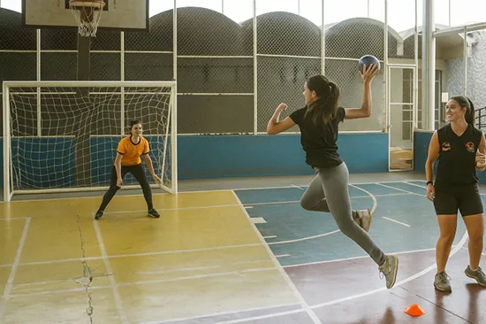 Handebol é nova modalidade esportiva do Estrela do Oeste
