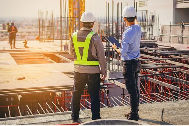 Falta de engenheiros ameaça obras em Minas