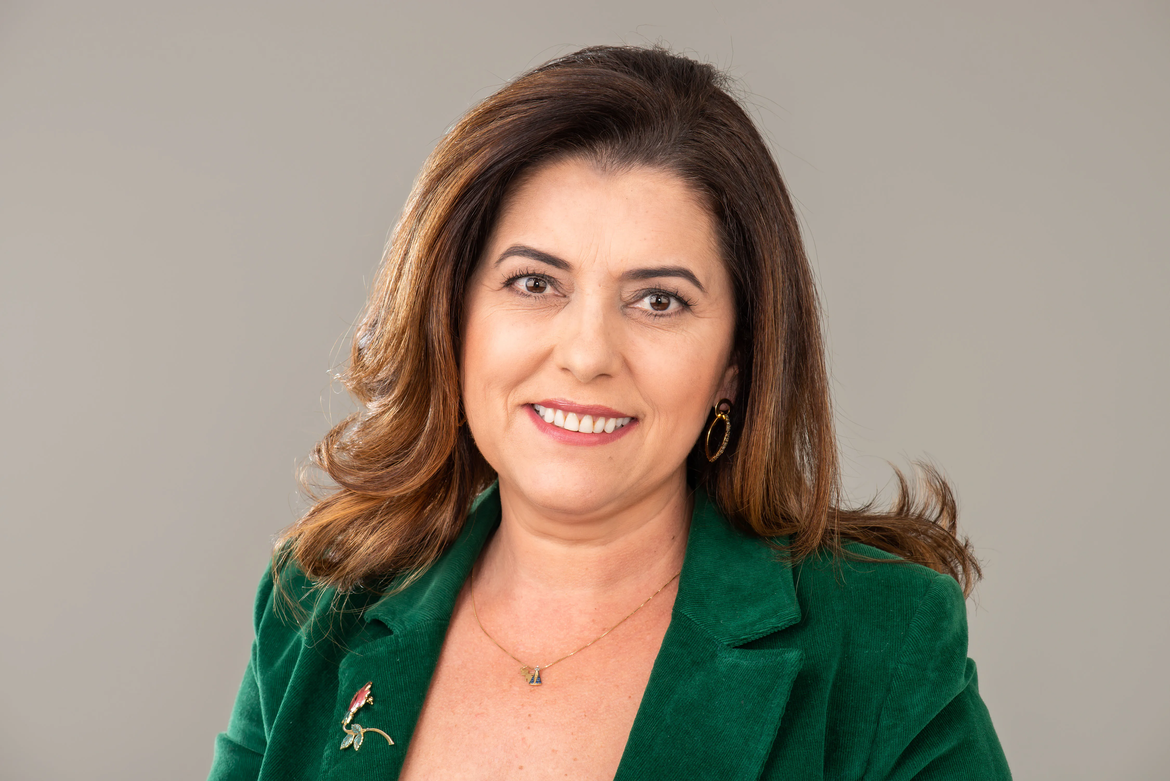 Gleide Andrade é agraciada com a Ordem Nacional do Mérito Educativo