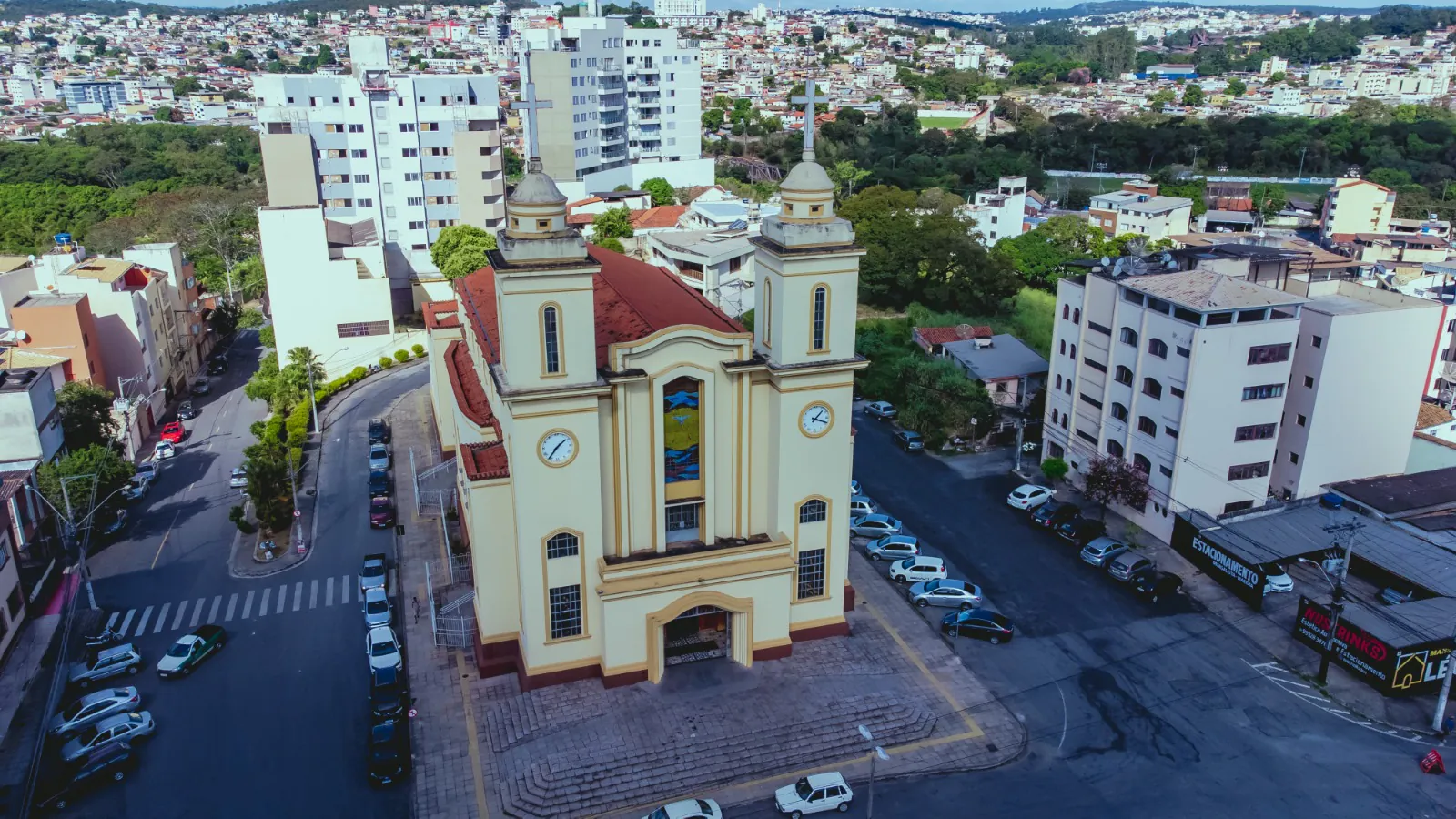 Cronograma das missas de véspera e Natal é extenso e com variedade de horários