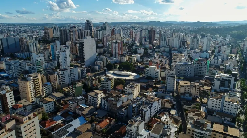 Forte calor: Temperaturas em Divinópolis ultrapassam os 32 °C