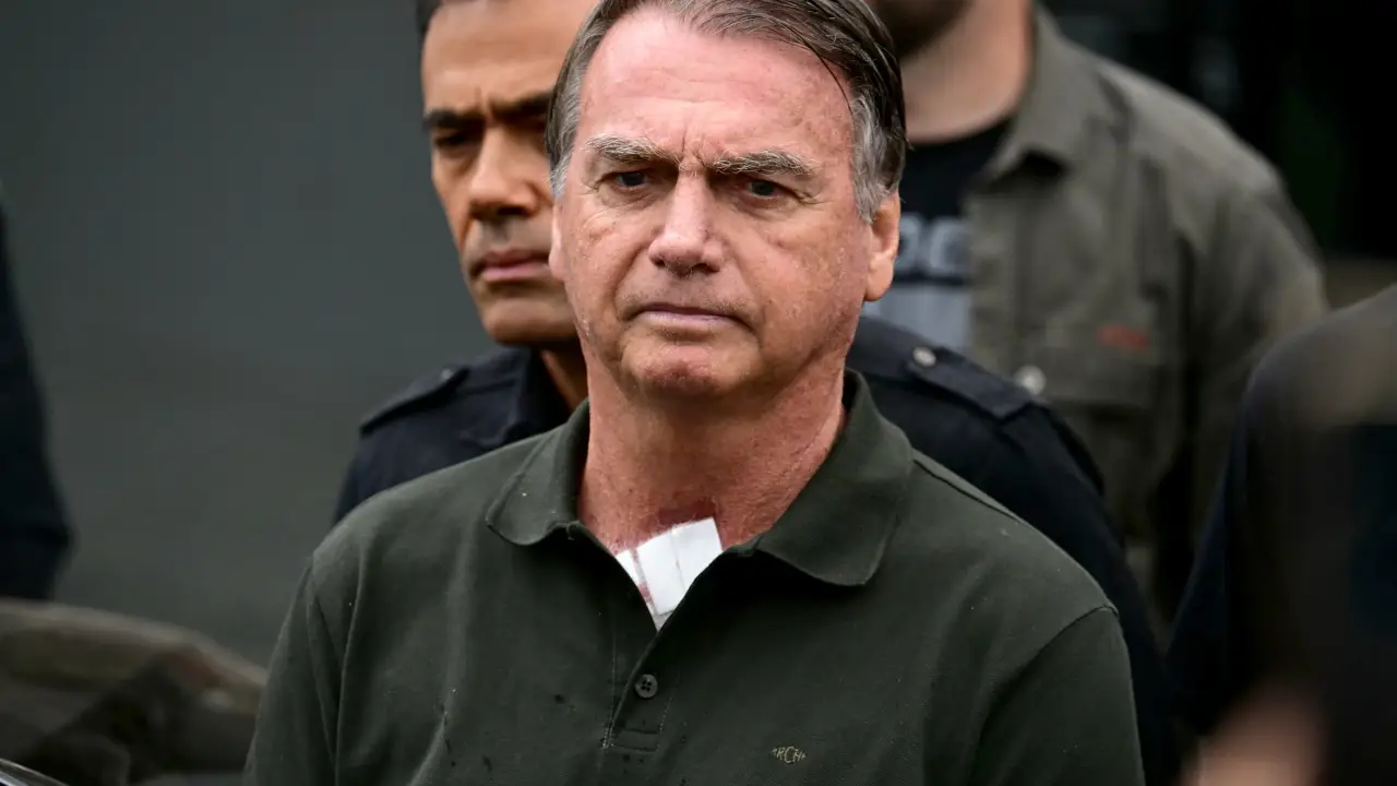 Moraes autoriza médico de Bolsonaro a acompanhar avaliação médica na Papuda