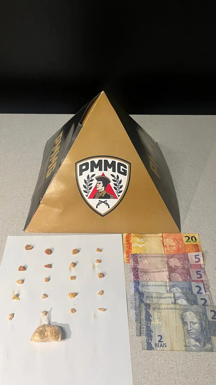 Polícia Militar apreende adolescente por tráfico de drogas em Abaeté