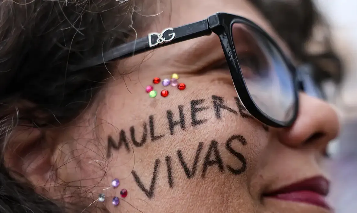 Poderes unem forças para o enfrentamento ao feminicídio