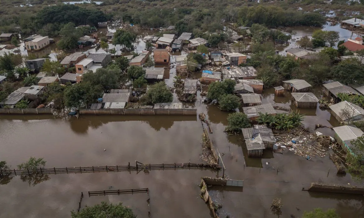 Desastres climáticos afetaram 336 mil pessoas e causaram R$ 3,9 bi em prejuízos em 2025